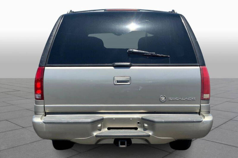 2000 Cadillac Escalade