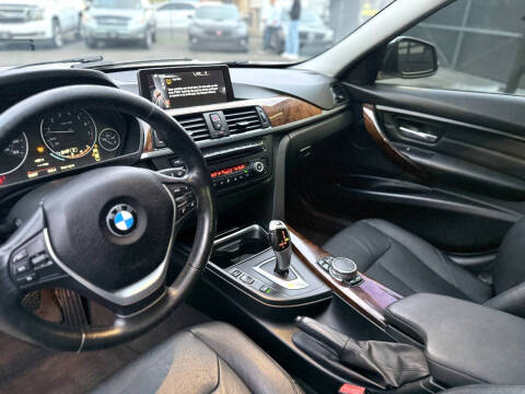 2015 BMW 3 Series 328i