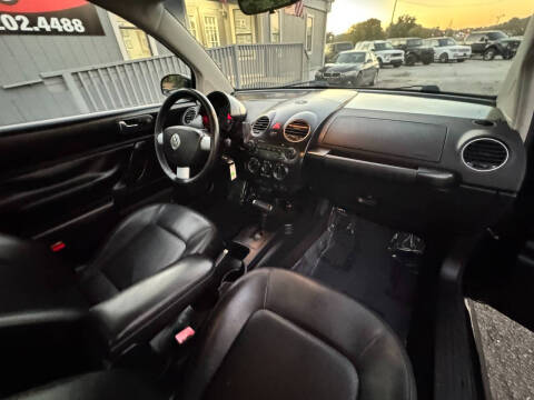 2009 Volkswagen New Beetle Base PZEV