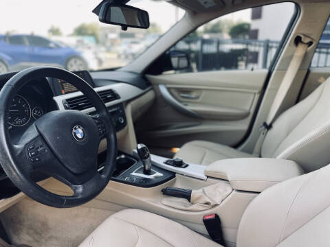 2015 BMW 3 Series 320i