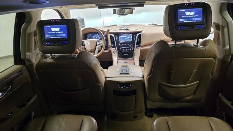 2016 Cadillac Escalade Platinum