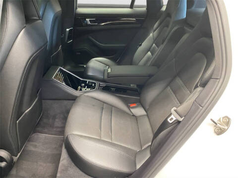 2018 Porsche Panamera 4S