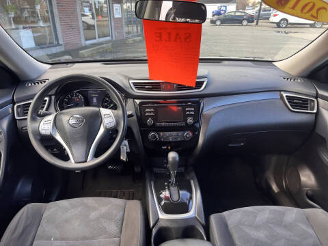 2016 Nissan Rogue SV