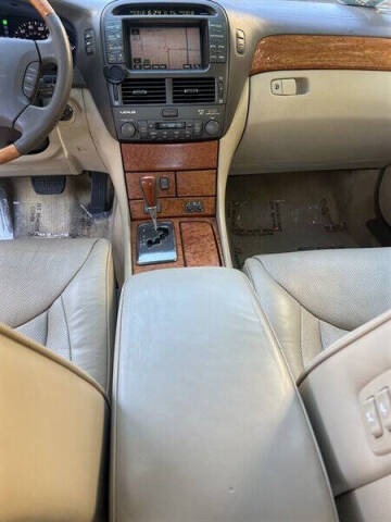 2004 Lexus LS 430