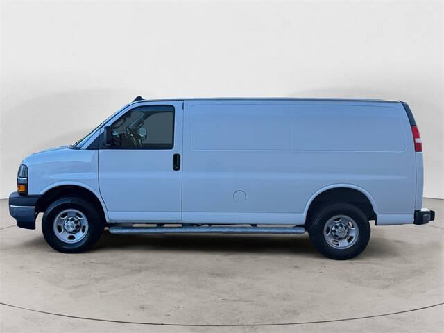 2024 Chevrolet Express 2500