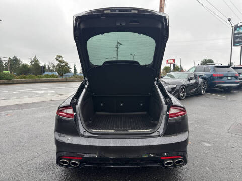 2019 Kia Stinger GT1