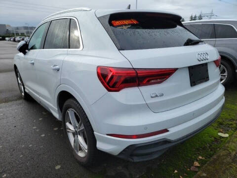 2024 Audi Q3 quattro S line Prem Plus 45 TFSI
