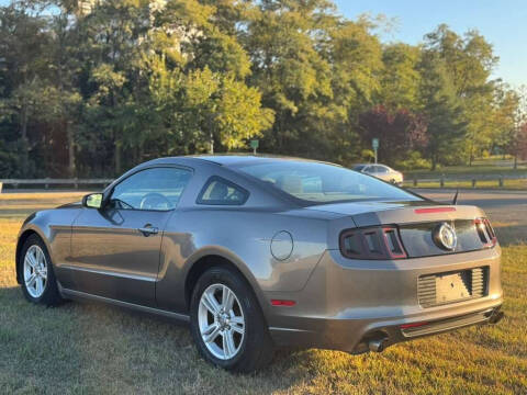 2014 Ford Mustang V6