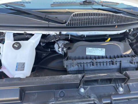 2023 Chevrolet Express 2500