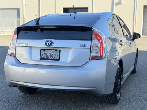 2013 Toyota Prius Two