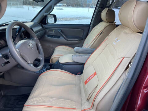 2004 Toyota Sequoia SR5