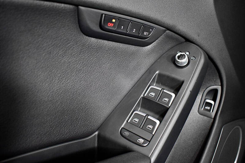 2016 Audi A4 2.0T quattro Premium Plus