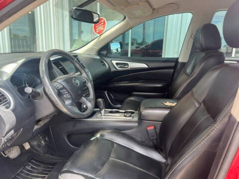 2017 Nissan Pathfinder SL