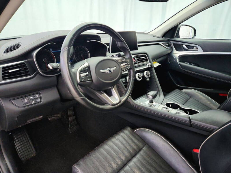 2020 Genesis G70