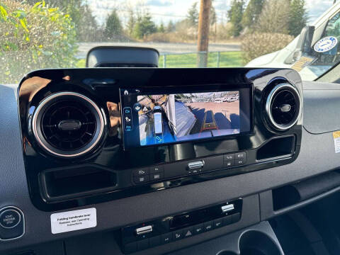 2025 Mercedes-Benz Sprinter
