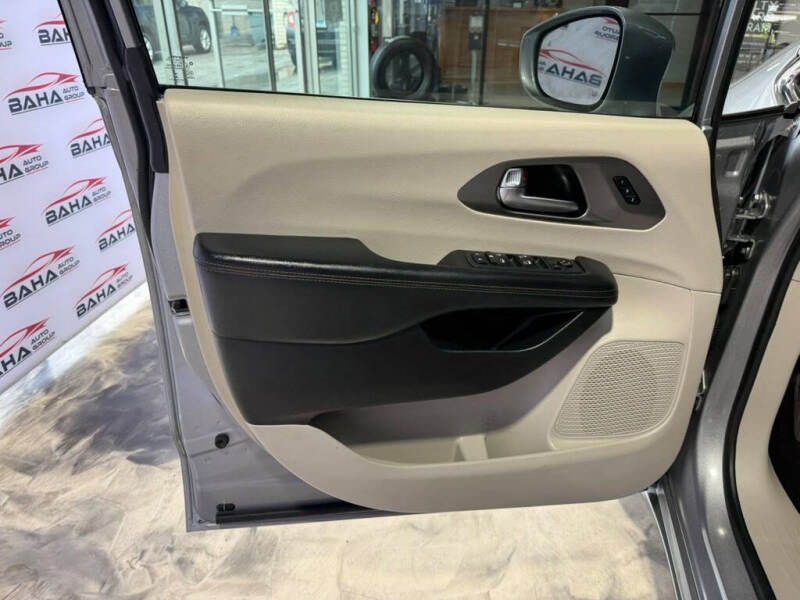 2020 Chrysler Pacifica Touring L