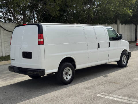2017 Chevrolet Express 2500