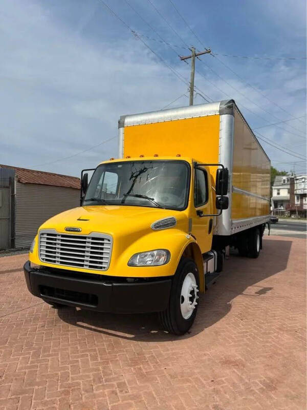 2019 Freightliner M2 106