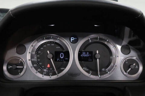 2013 Aston Martin DB9 Volante