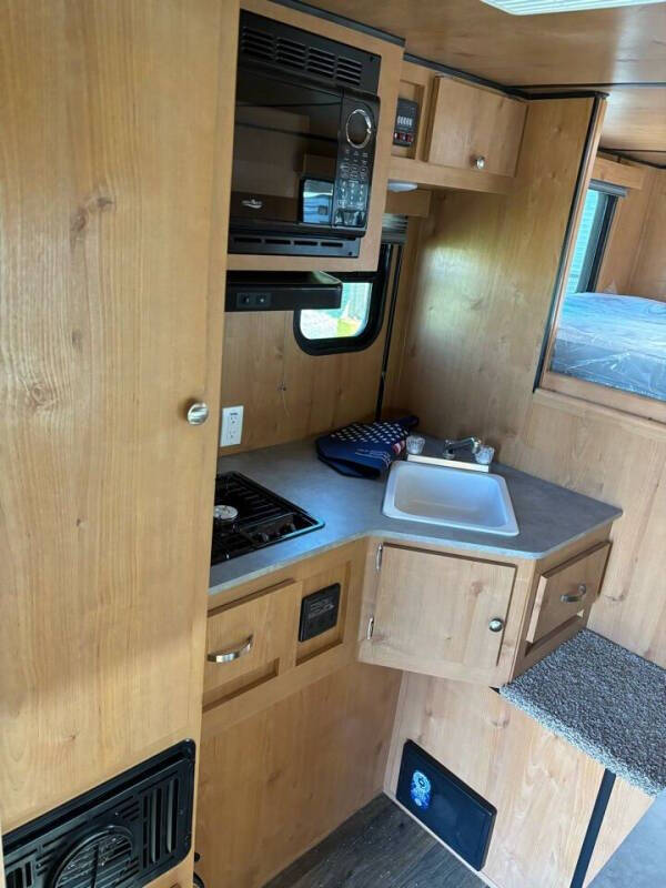 2026 Old School Trailers 865