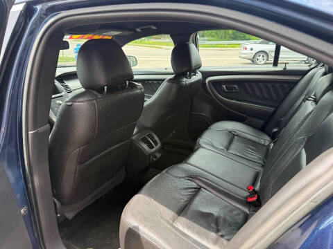 2016 Ford Taurus SEL