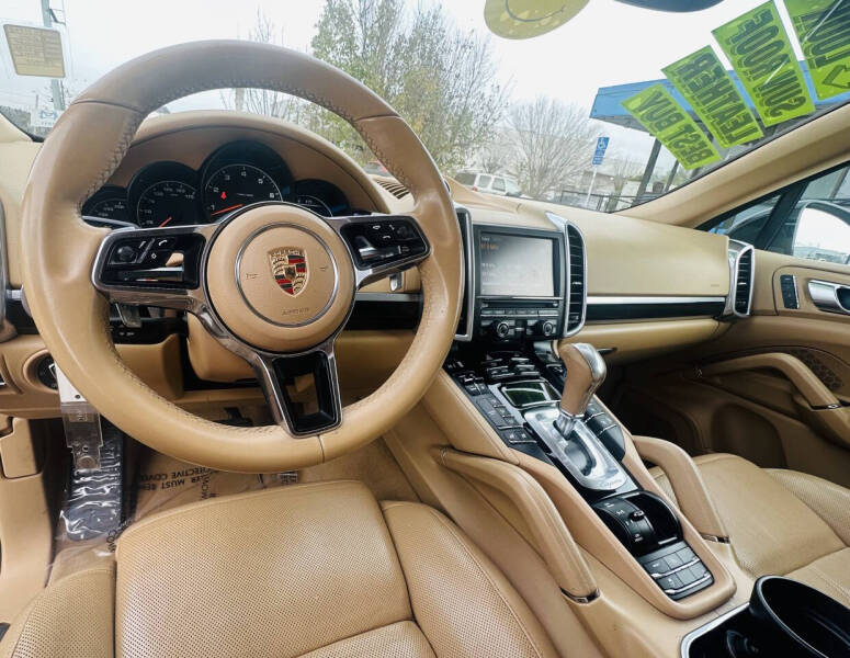 2016 Porsche Cayenne