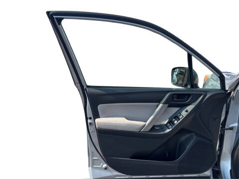 2014 Subaru Forester 2.5i