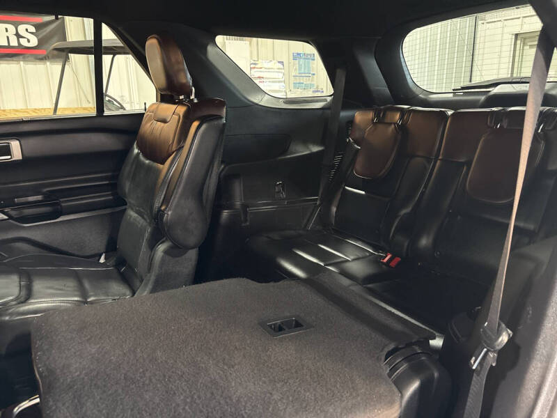 2021 Ford Explorer Platinum