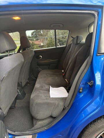 2009 Nissan Versa 1.8 S