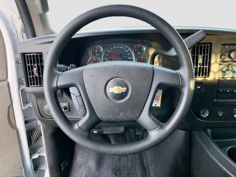 2023 Chevrolet Express 2500