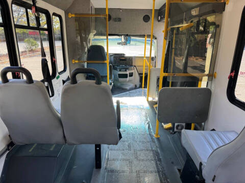 2013 Ford E-Series E-350 SD