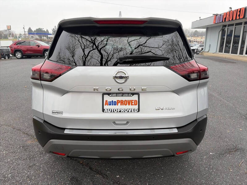 2021 Nissan Rogue SV