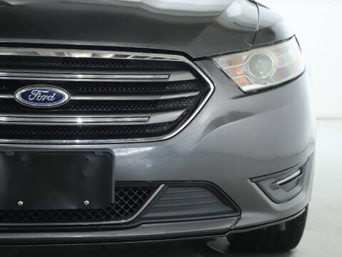 2016 Ford Taurus Limited