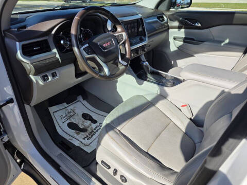 2017 GMC Acadia SLT-1