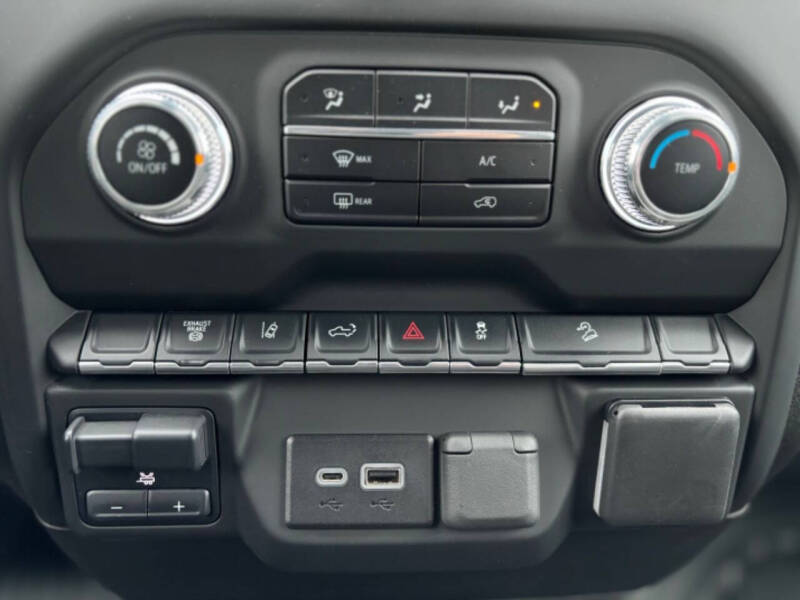 2024 GMC Sierra 2500HD Pro