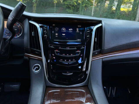 2019 Cadillac Escalade Standard