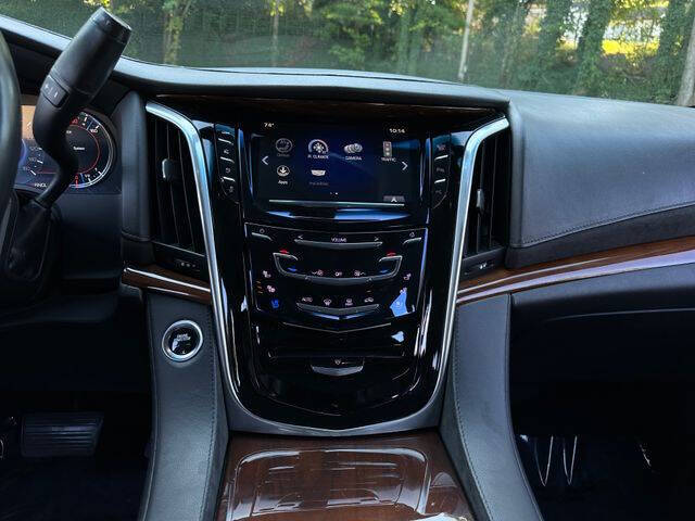 2019 Cadillac Escalade Standard