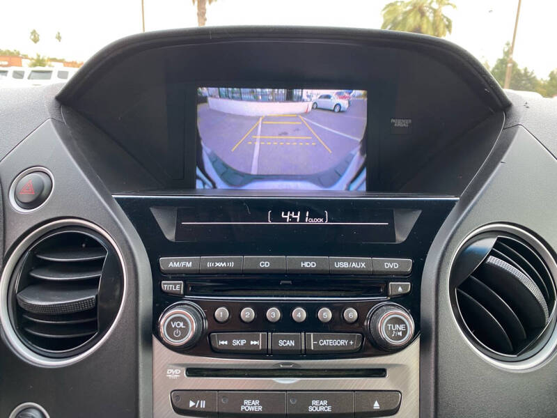 2012 Honda Pilot Touring photo 17