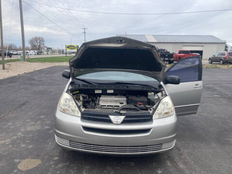 2004 Toyota Sienna CE 7 Passenger