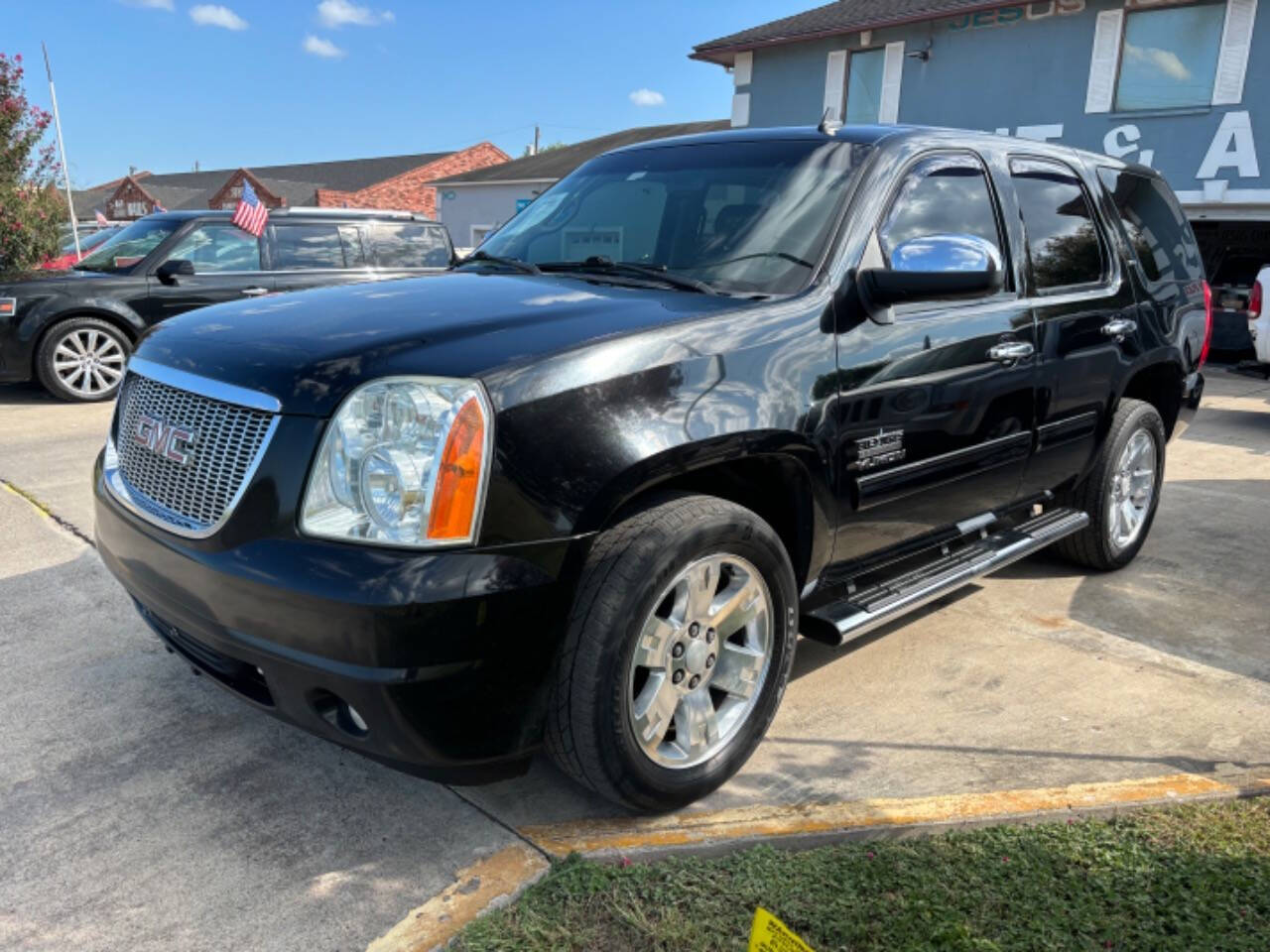 2013 GMC Yukon for sale at HM AUTO PLEX in San Benito, TX