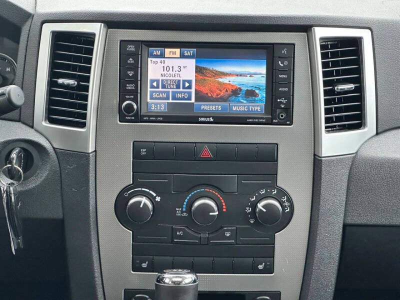 2009 Jeep Grand Cherokee Laredo