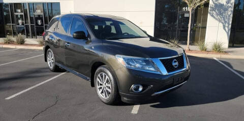 2015 Nissan Pathfinder for sale at CONTRACT AUTOMOTIVE in Las Vegas NV