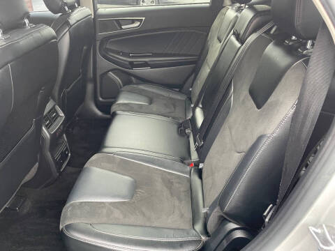 2016 Ford Edge Sport