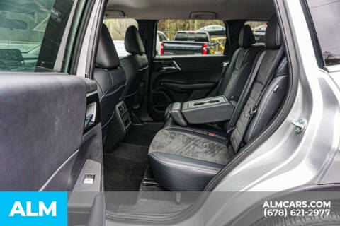 2024 Mitsubishi Outlander SE