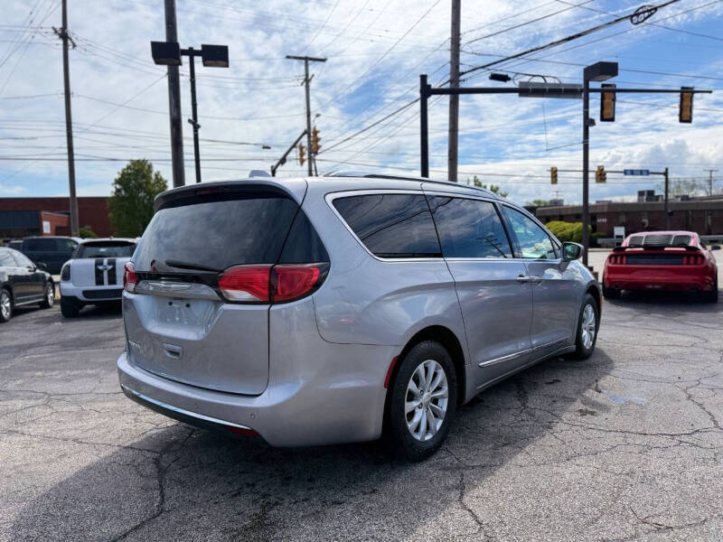 2018 Chrysler Pacifica Touring L Plus