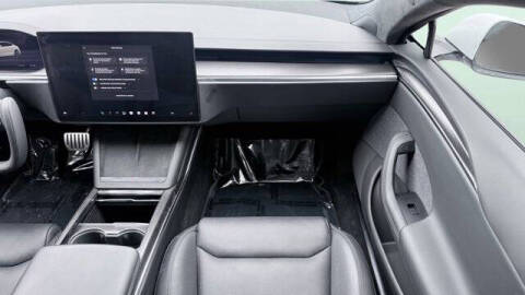 2022 Tesla Model S Plaid