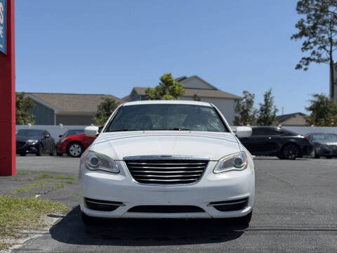 2013 Chrysler 200 Touring
