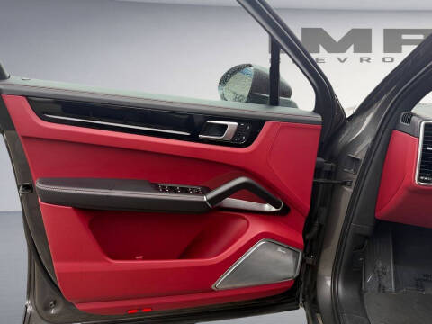 2022 Porsche Cayenne Turbo