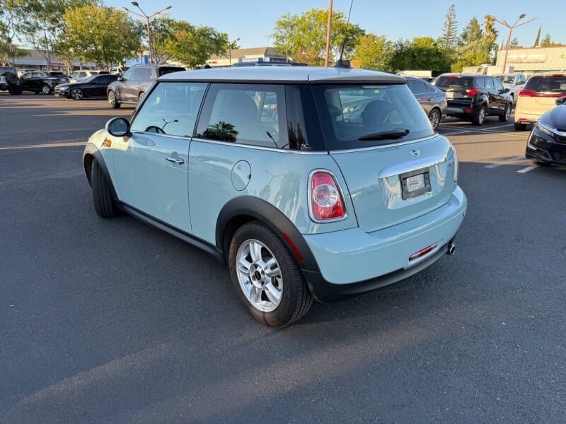 2011 MINI Cooper