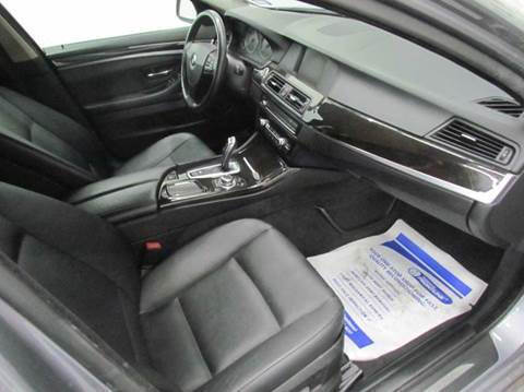 2011 BMW 5 Series 528i